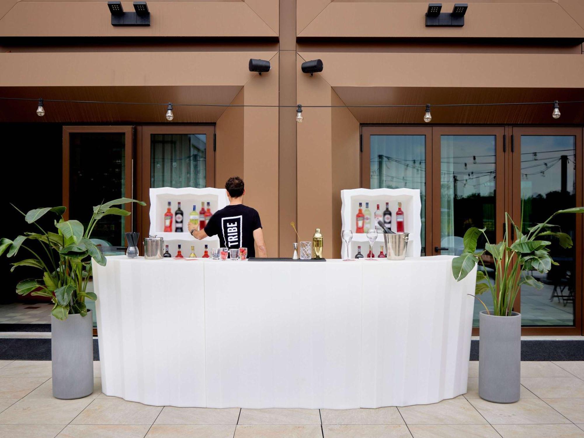 Tribe Milano Malpensa Hotel Vizzola Ticino Exterior foto