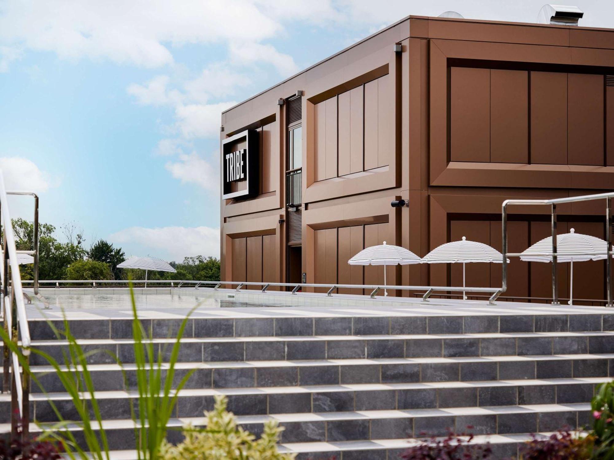 Tribe Milano Malpensa Hotel Vizzola Ticino Exterior foto
